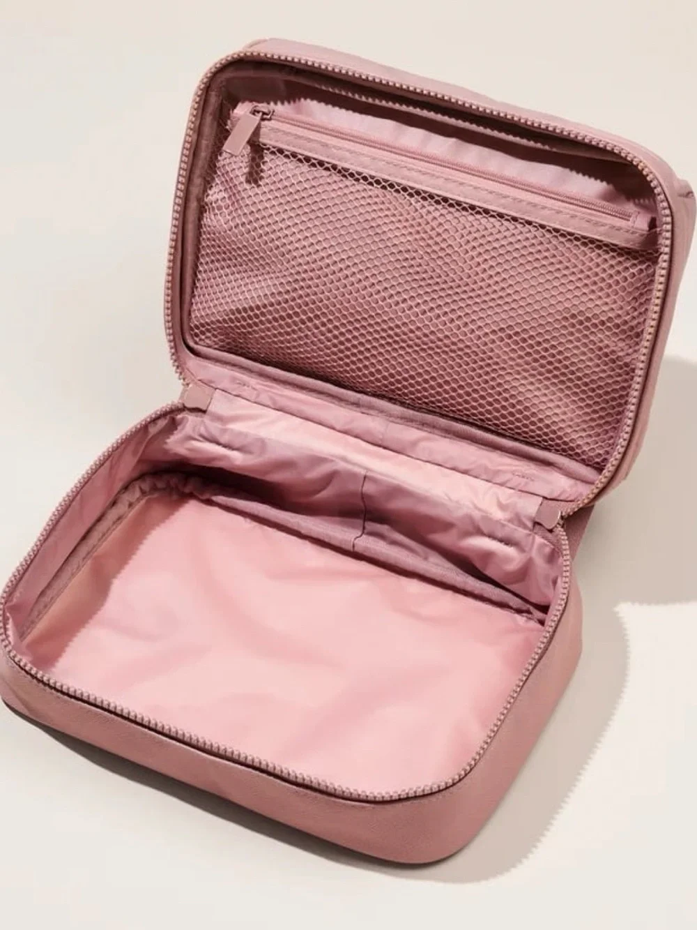 RARE BEAUTY PUFFY TOILETRY BEAUTY BAG